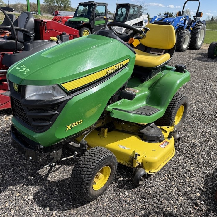 JOHN DEERE X350