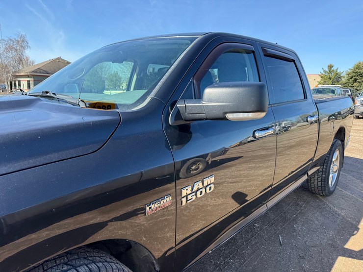 2016-dodge-1500-image-20