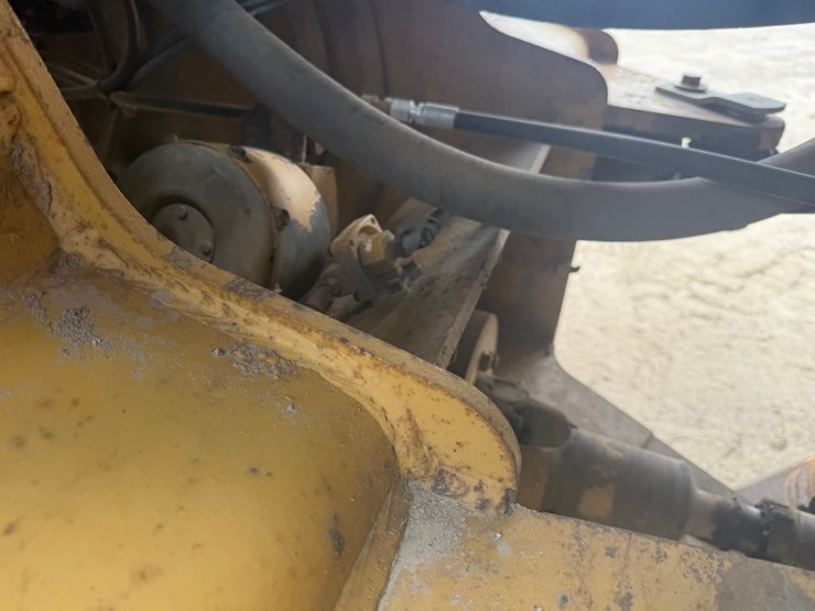 caterpillar-966d-image-61