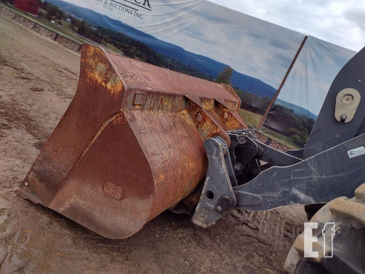 2019-deere-544l-image-24