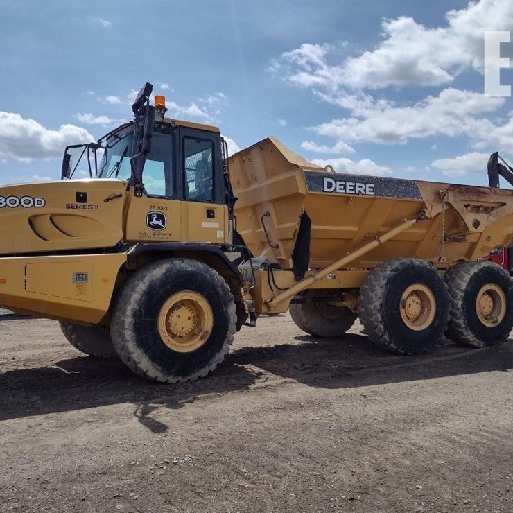 DEERE 300D