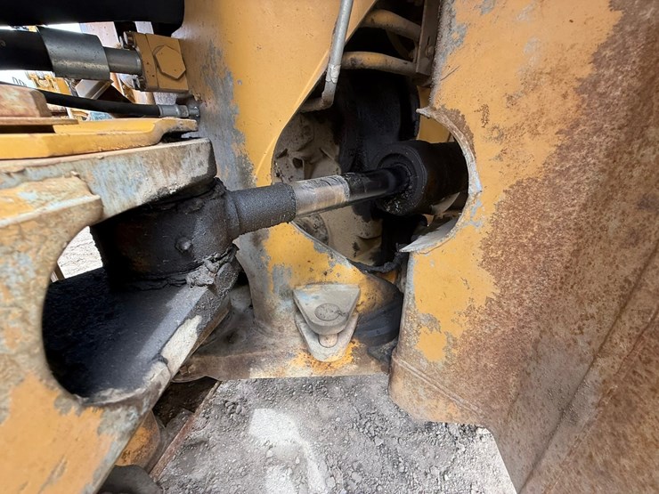 caterpillar-966d-image-36
