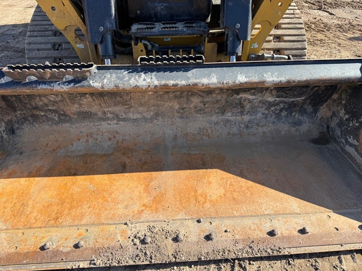 caterpillar-255-image-10