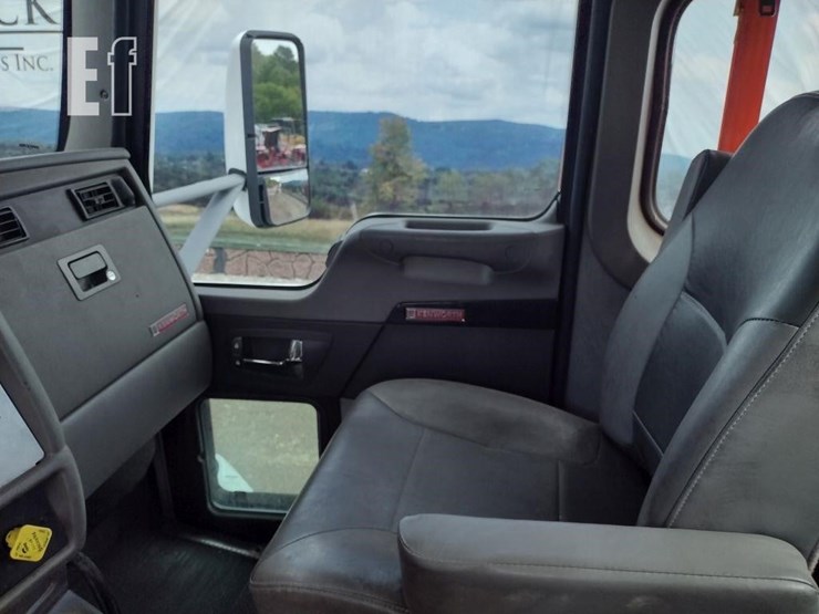 2016-kenworth-t370-image-10