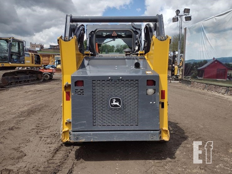 2022-deere-317g-image-4