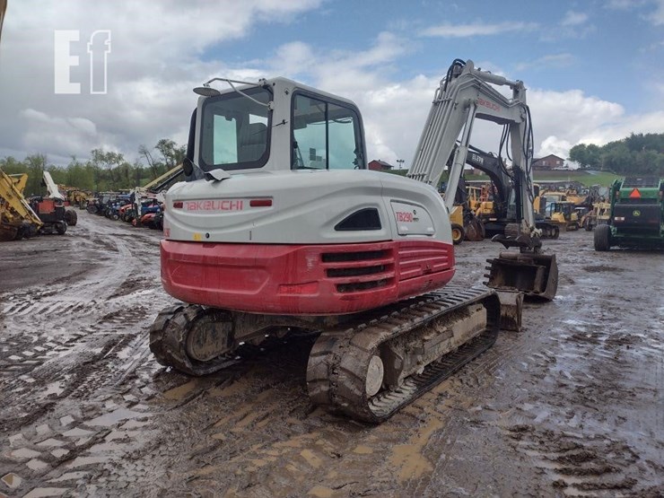 takeuchi-tb290-image-50