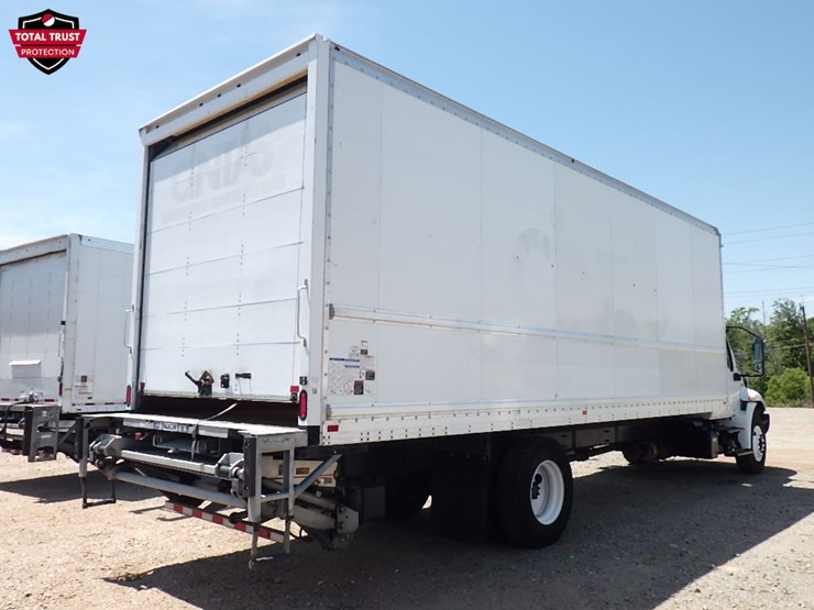 2019-international-durastar-4300-image-7