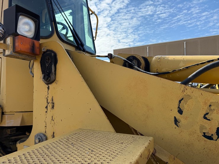 caterpillar-950f-image-18