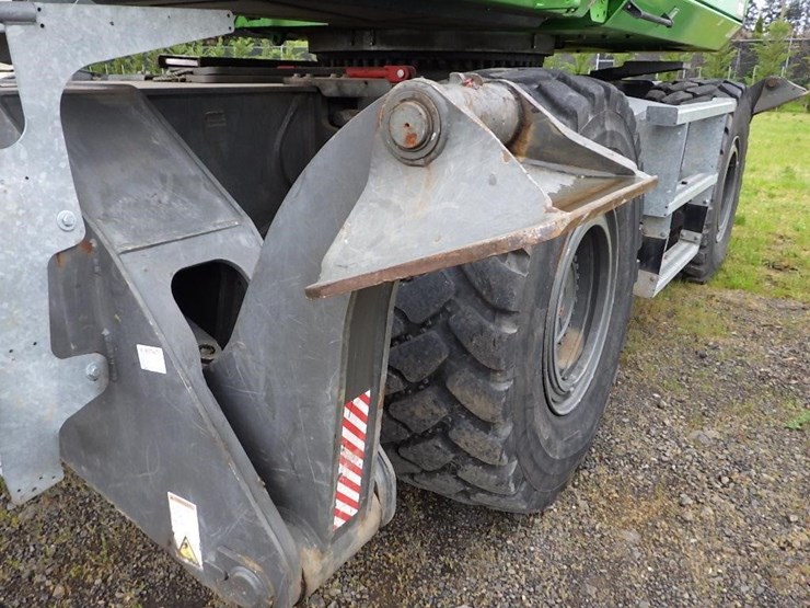 sennebogen-738e-tree-handler-image-10