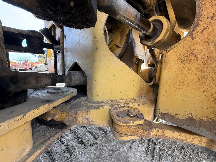 caterpillar-966e-image-38