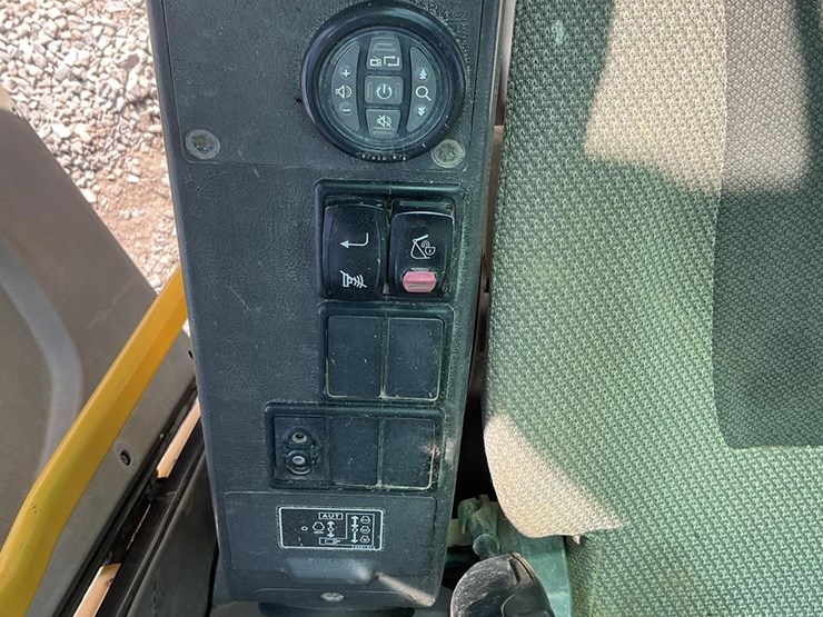 2006-volvo-ec160-image-15