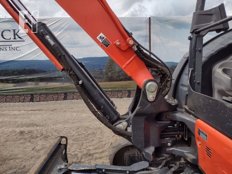 2023-kubota-u55-5-image-23