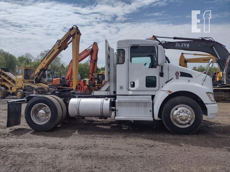 2016-kenworth-t370-image-3