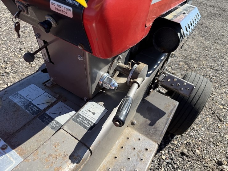massey-ferguson-12-image-5