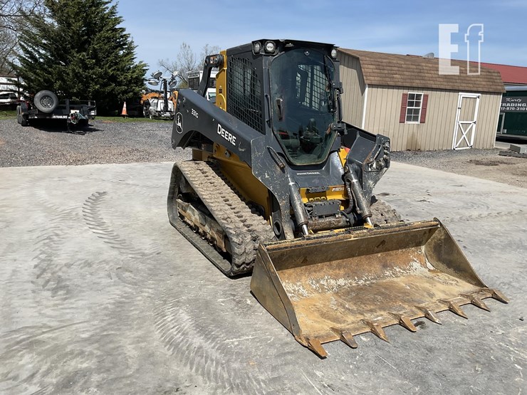 2022-deere-331g-image-6