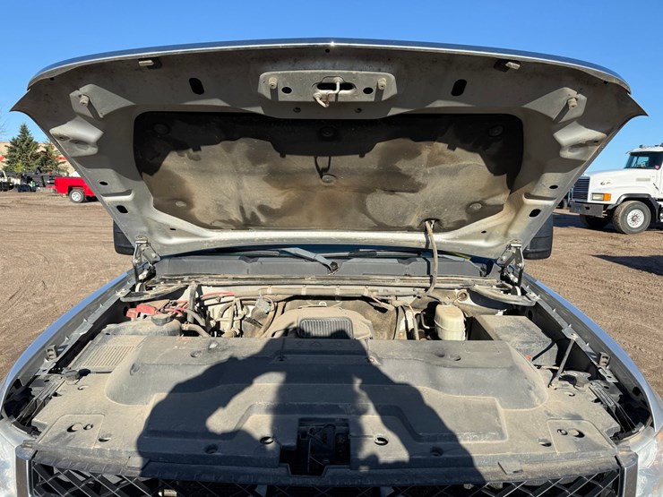 2014-chevrolet-2500-image-12