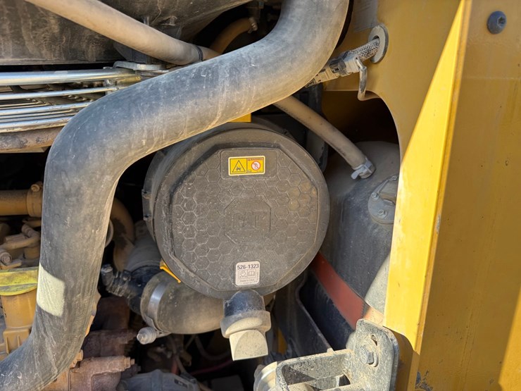 caterpillar-255-image-36
