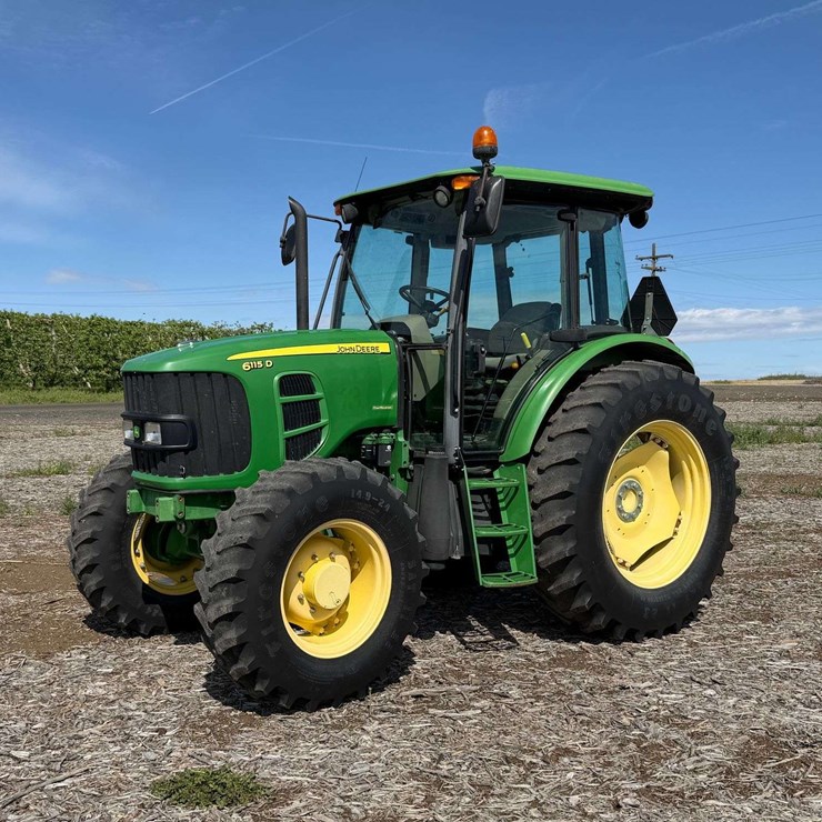 2009 JOHN DEERE 6115D