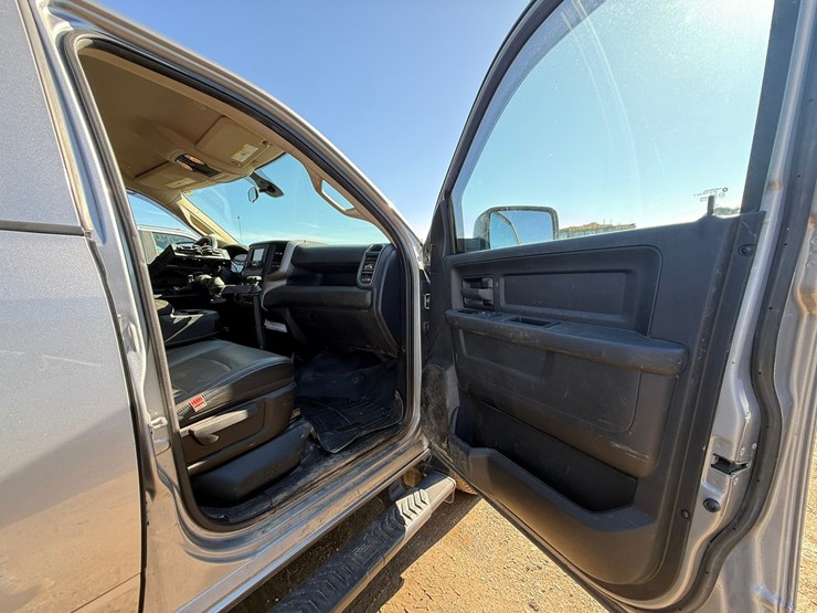 2021-dodge-2500-image-34