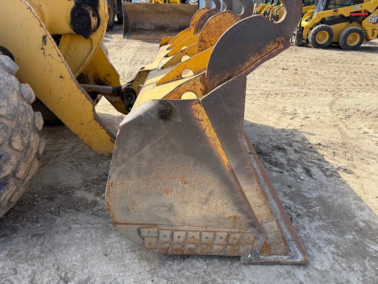 caterpillar-950f-image-12