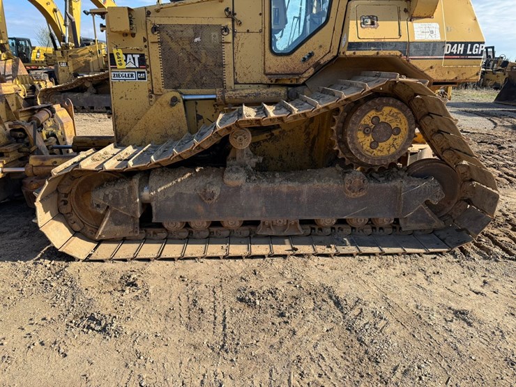 caterpillar-d4h-lgp-image-63