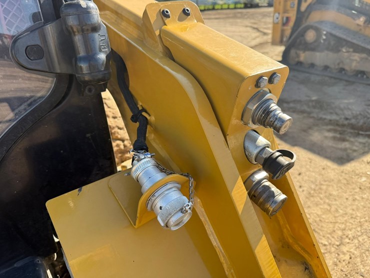 caterpillar-242d3-image-15