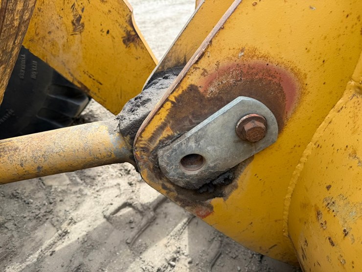 caterpillar-966d-image-14