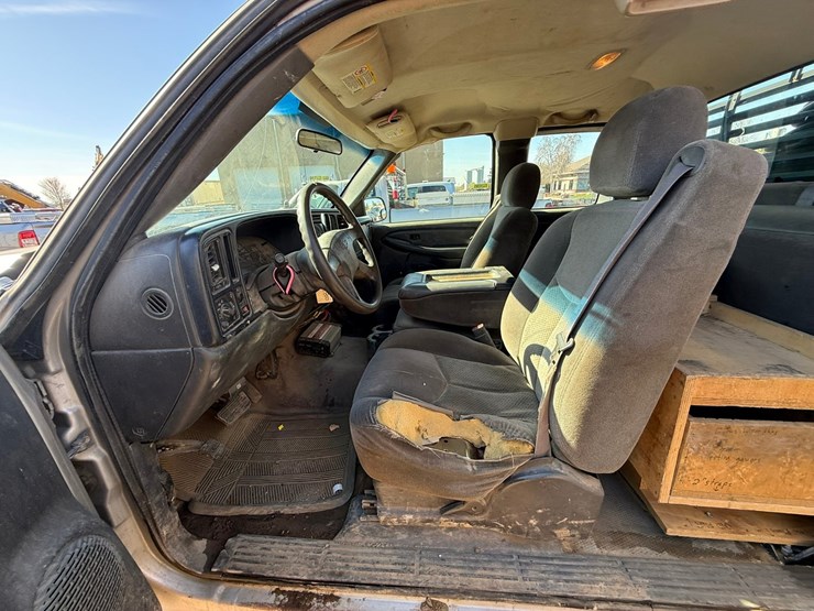 2006-chevrolet-2500-image-41