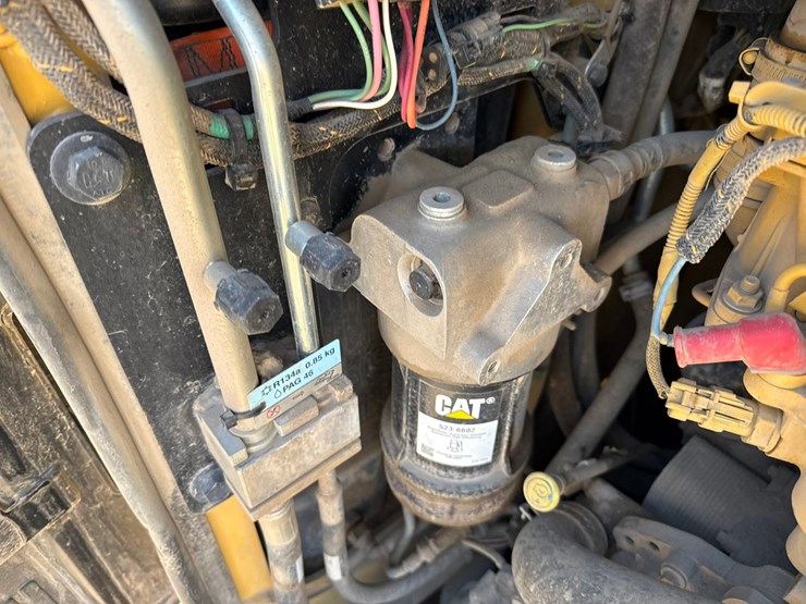 caterpillar-255-image-35