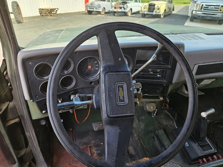 #62-•-1986-gmc-high-sierra-4x4-blazer-image-22