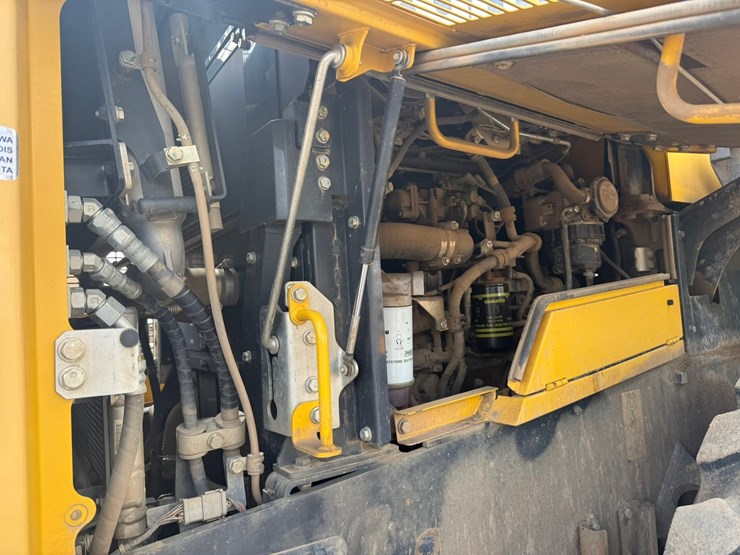 komatsu-wa380-image-78