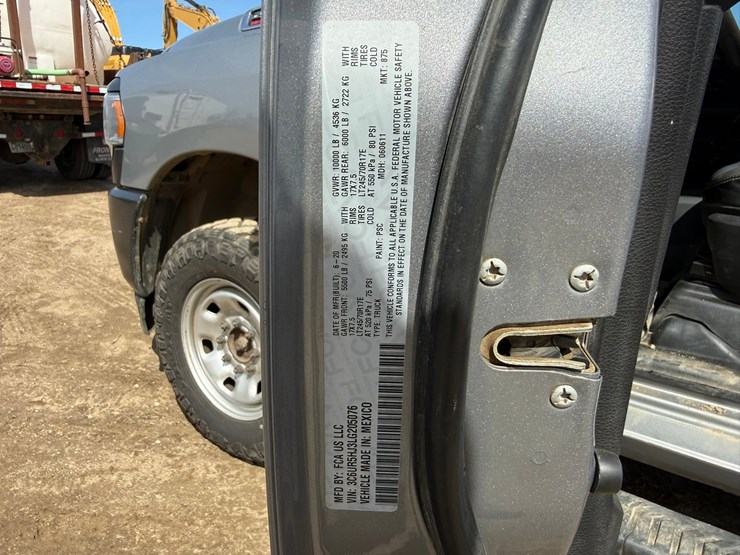 2021-dodge-2500-image-57