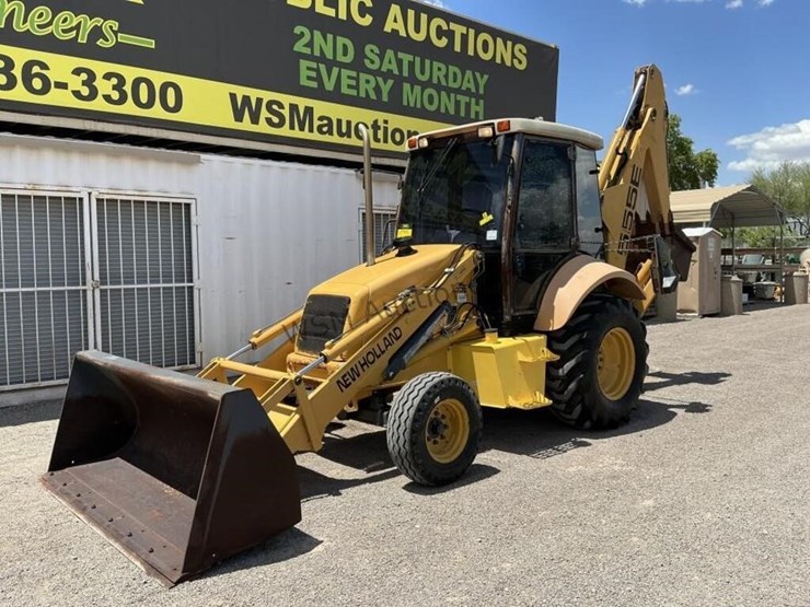 new-holland-555e-image-2