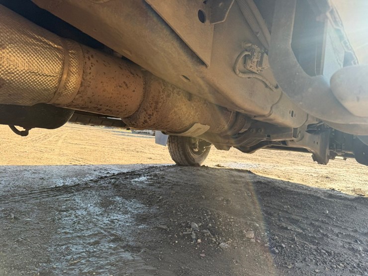 2017-ford-f550-xl-image-81