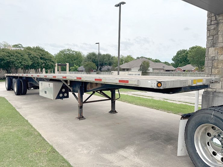 2008-utility-flatbed-image-1