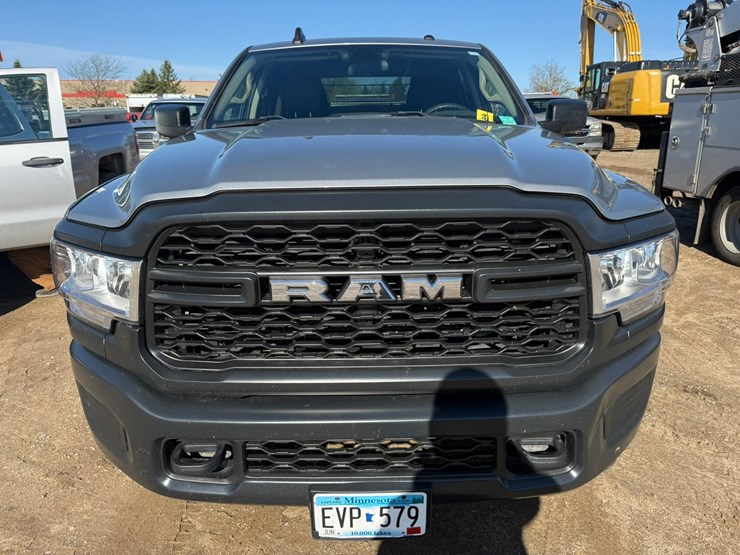 2021-dodge-2500-image-8