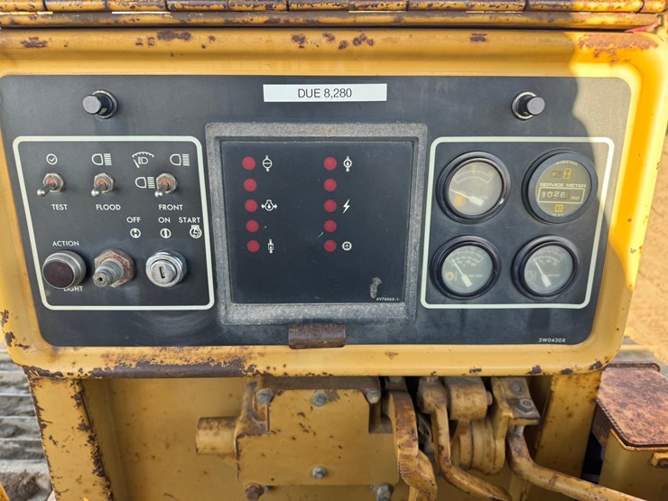 caterpillar-d4h-lgp-image-56