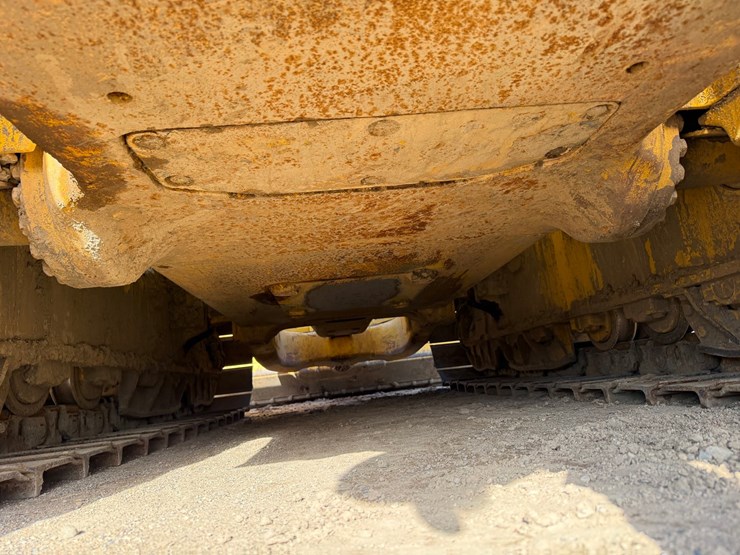 2014-komatsu-d51pxi-image-71