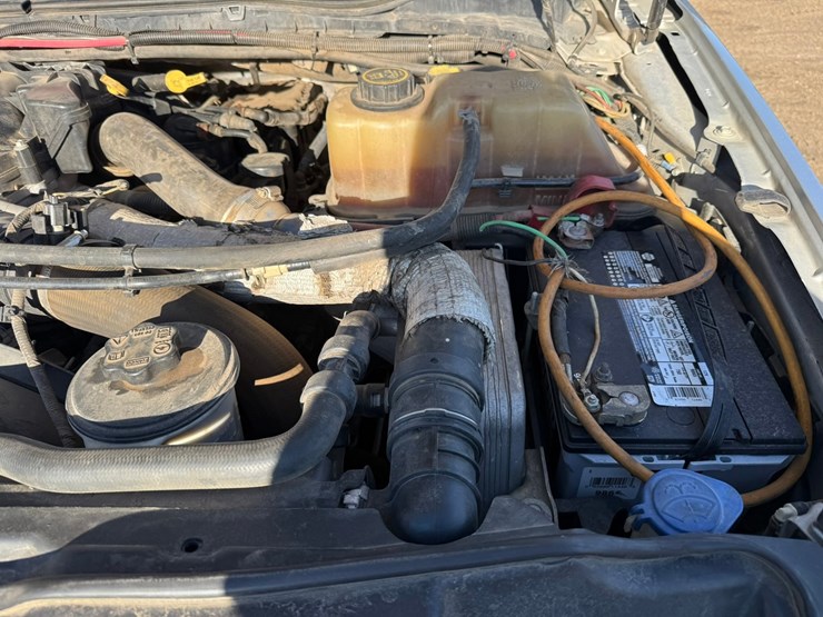 2017-ford-f550-xl-image-15