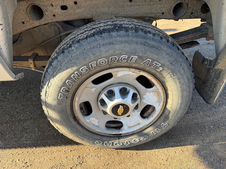 2014-chevrolet-2500-image-48