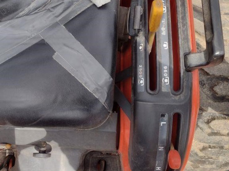 kubota-b7610-image-10