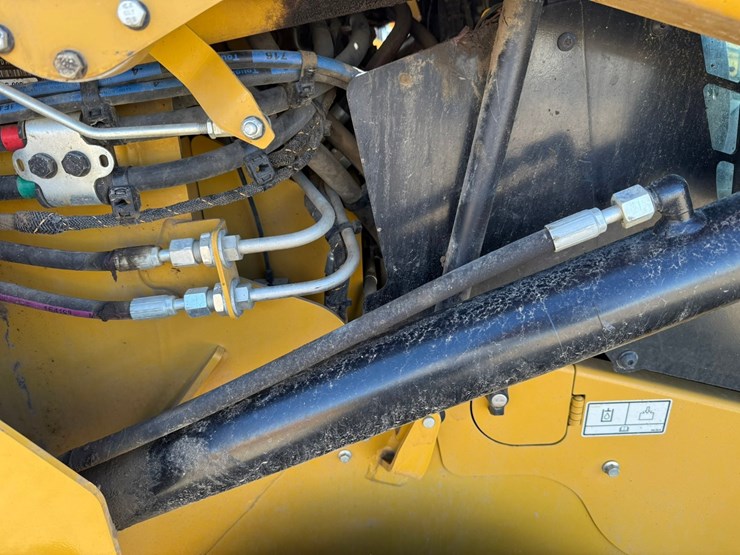 caterpillar-242d3-image-26