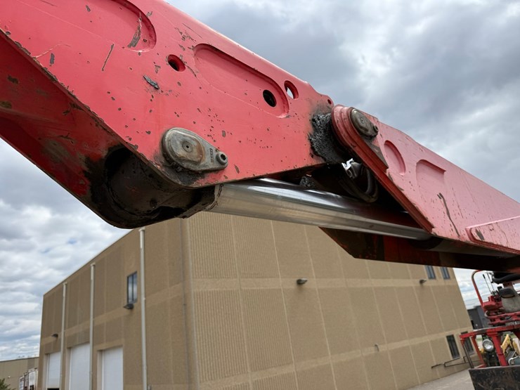 #6443-•-2003-sterling-boom/crane-truck-image-57