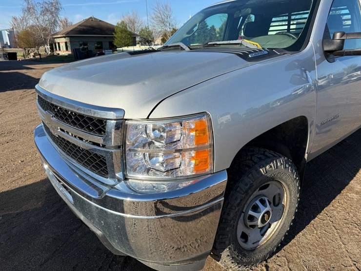 2014-chevrolet-2500-image-11