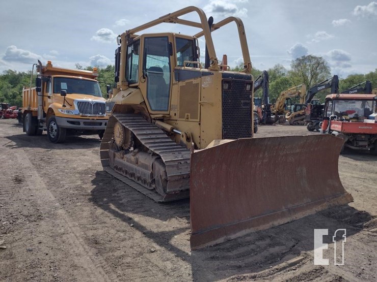 2006-caterpillar-d5n-xl-image-42