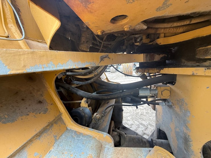 caterpillar-966d-image-33