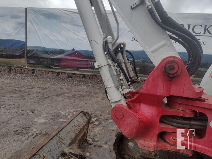 takeuchi-tb290-image-23