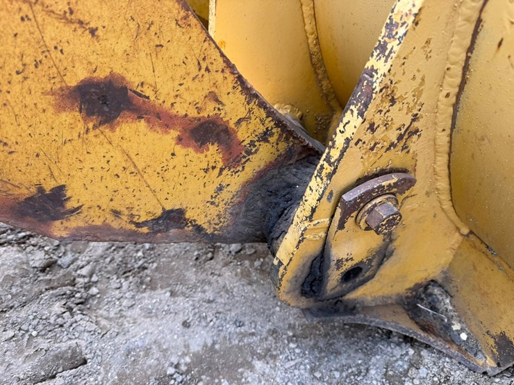 caterpillar-966e-image-17
