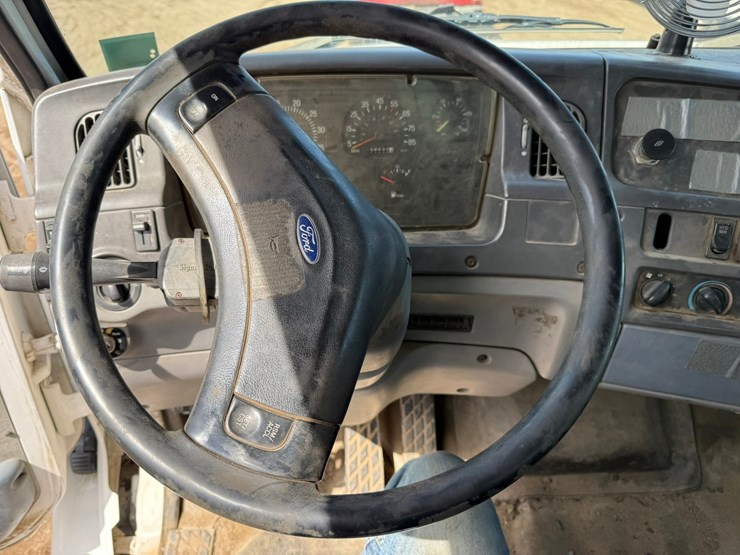#6396-•-1997-ford-6911l-water-truck-image-56