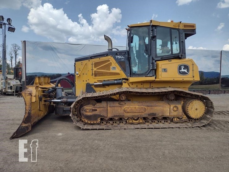 2021-deere-750l-lgp-image-1